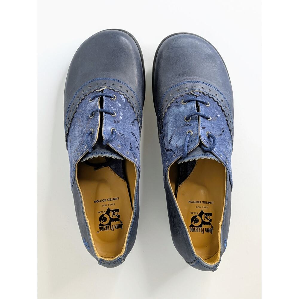 John Fluevog Erika Fellowship Oxford 9 Blue Two Tone Saddle Shoe Lace Low Heel - Picture 13 of 16